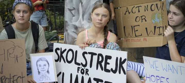 Greta Thunberg before the United Nations headquarters in New York City. She and other youth are demanding serious climate action from the government.